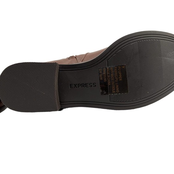 Express tall brown faux leather boots with buckles size 7 NWT - Picture 4 of 6